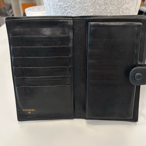 Full set Chanel wallet - Picture 10 of 13